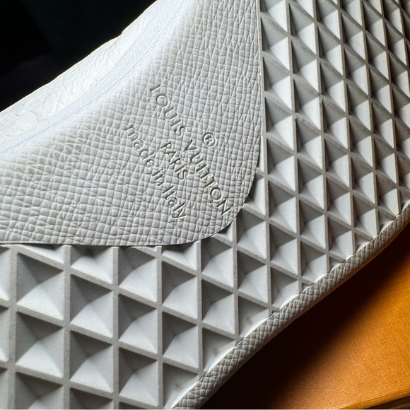 Louis Vuitton Rivoli Low Top SZ 10 RARE!!! - Picture 14 of 16